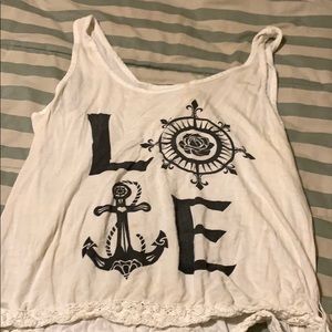 Super cute midriff tank in great condition